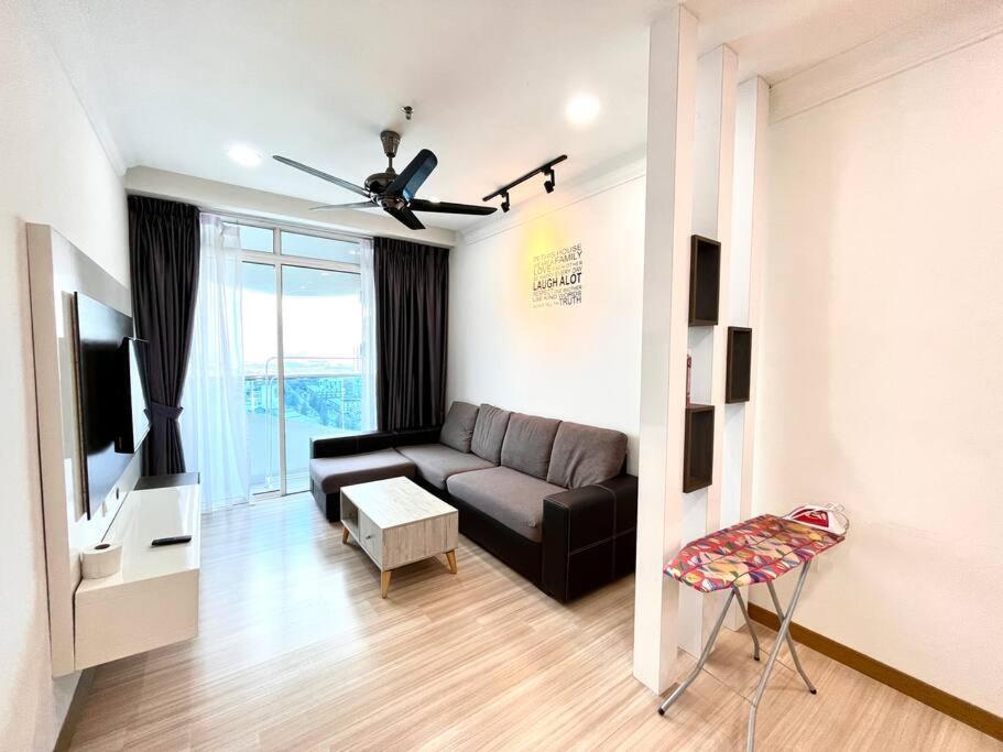 Concept Suite 05 @ The Wave Residence Tranquerah Екстер'єр фото