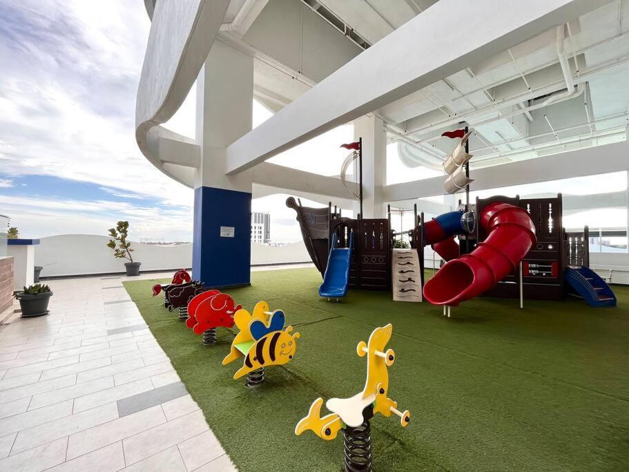 Concept Suite 05 @ The Wave Residence Tranquerah Екстер'єр фото
